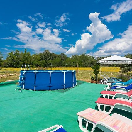 Apartments Valoda Nedeščina Eksteriør billede