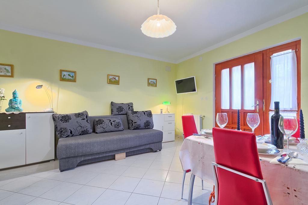 Apartments Valoda Nedeščina Eksteriør billede