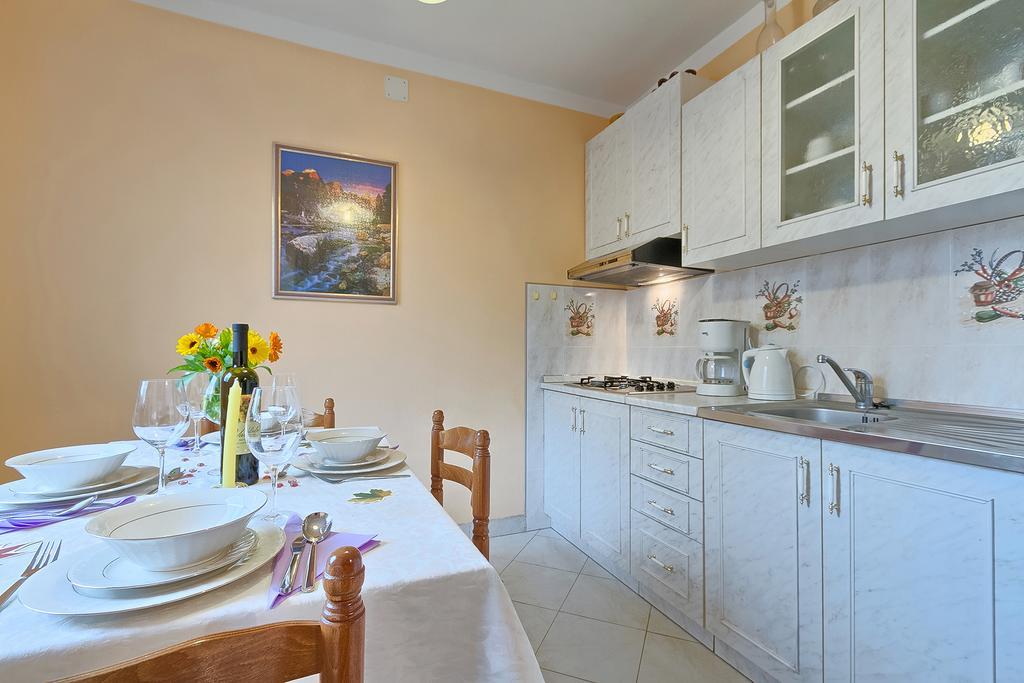 Apartments Valoda Nedeščina Eksteriør billede