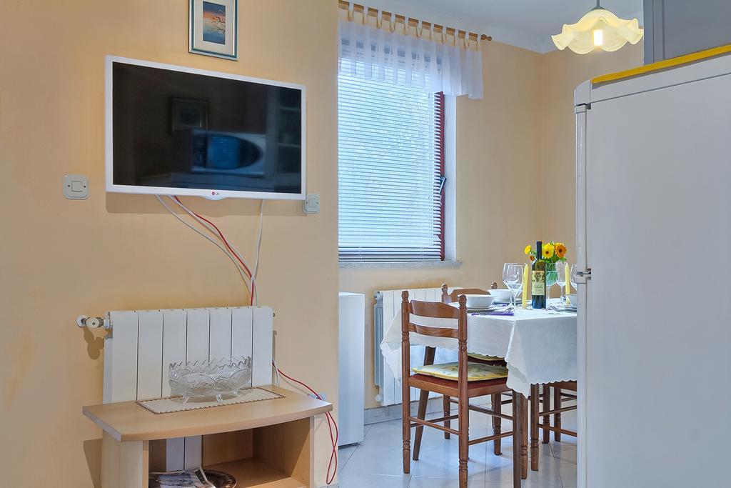Apartments Valoda Nedeščina Eksteriør billede