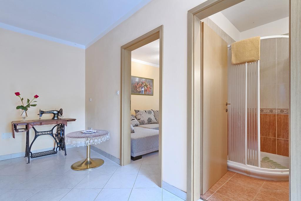 Apartments Valoda Nedeščina Eksteriør billede