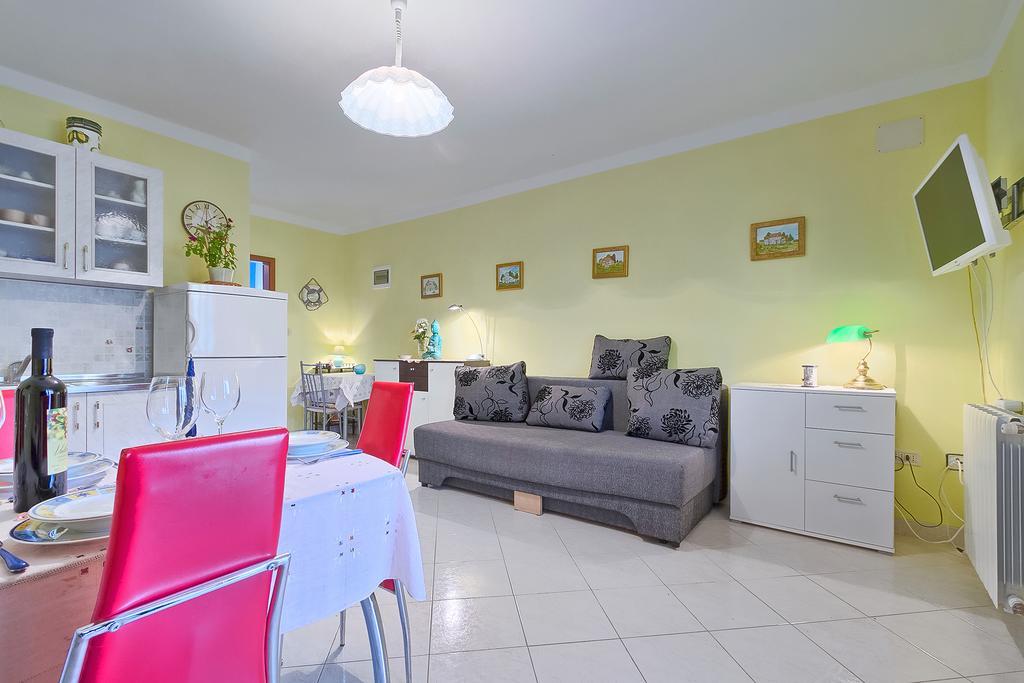 Apartments Valoda Nedeščina Eksteriør billede