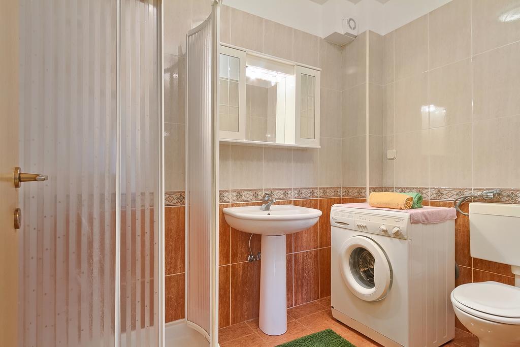 Apartments Valoda Nedeščina Eksteriør billede