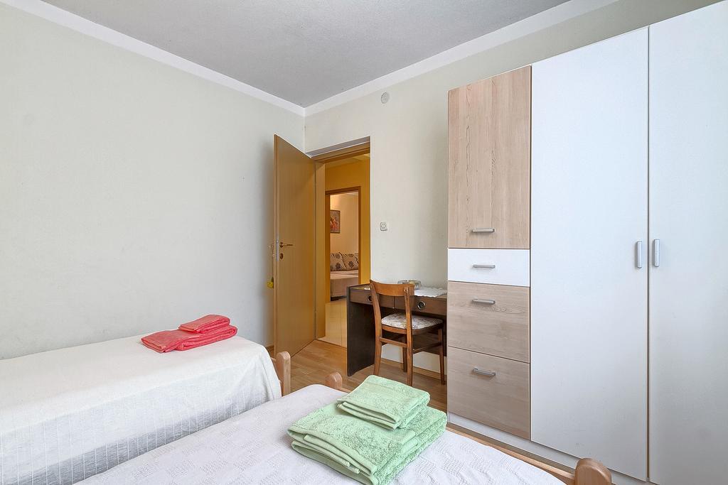 Apartments Valoda Nedeščina Eksteriør billede