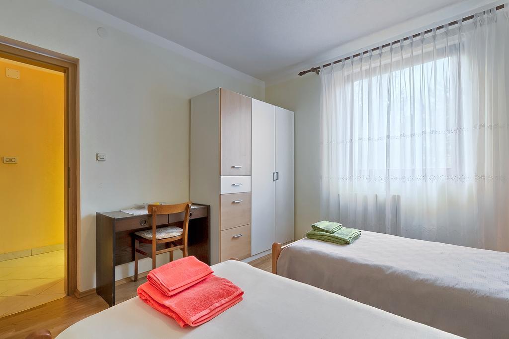 Apartments Valoda Nedeščina Eksteriør billede