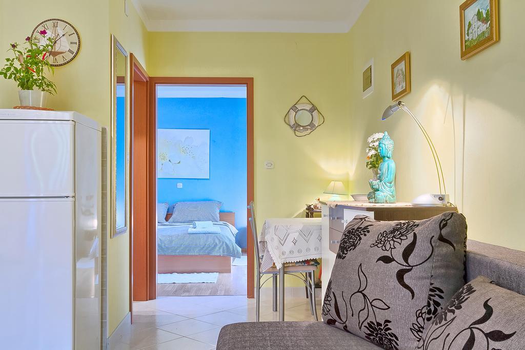 Apartments Valoda Nedeščina Eksteriør billede