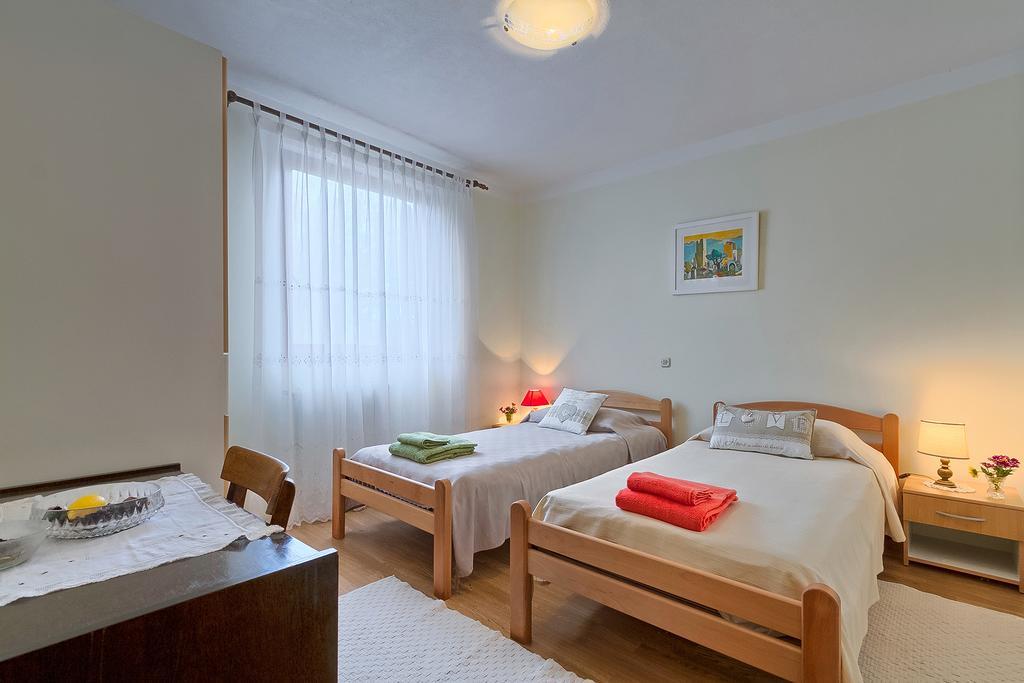 Apartments Valoda Nedeščina Eksteriør billede