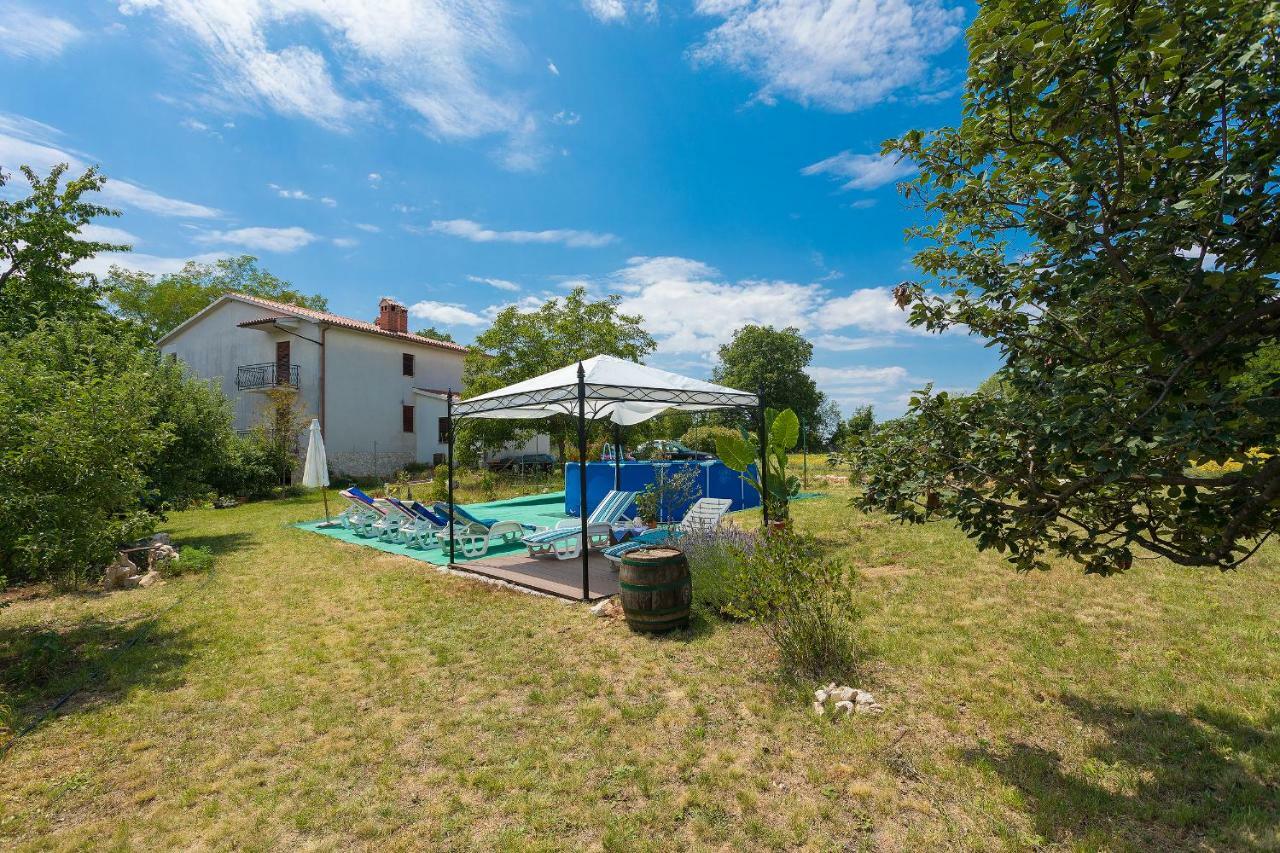 Apartments Valoda Nedeščina Eksteriør billede