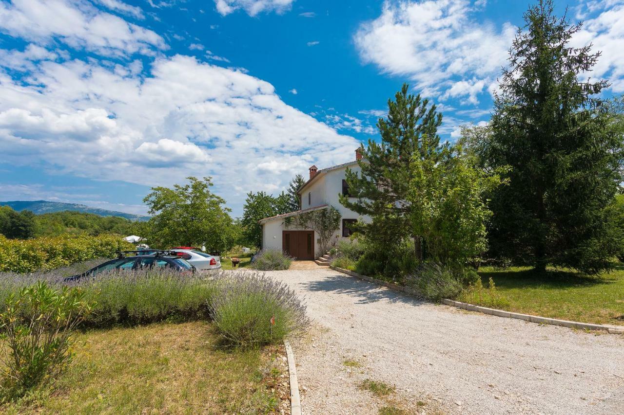 Apartments Valoda Nedeščina Eksteriør billede
